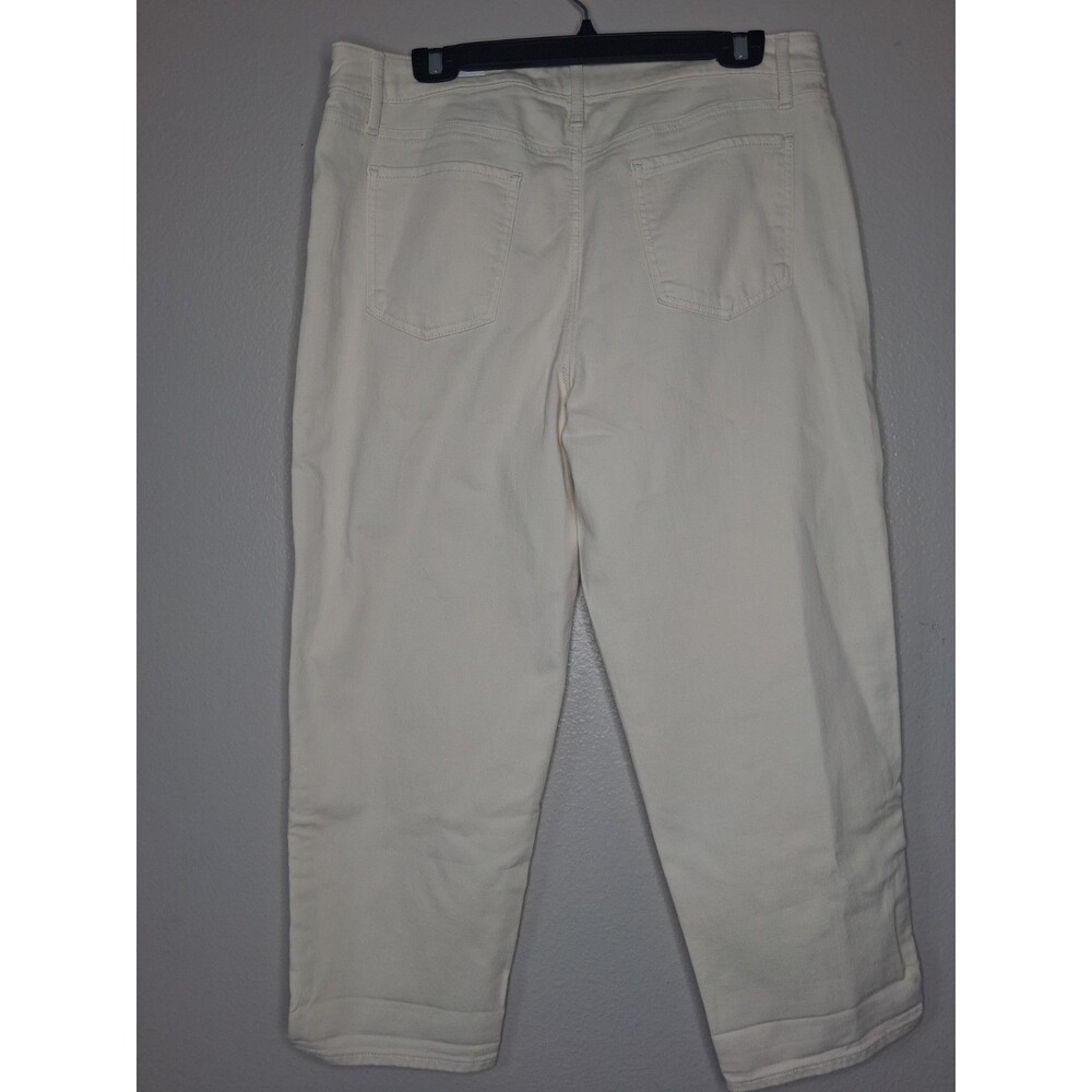 NWT Chico’s Boyfriend Crop Jeans Cream Denim Stretch Pants Piping Detail 2 US 12 - Picture 4 of 15